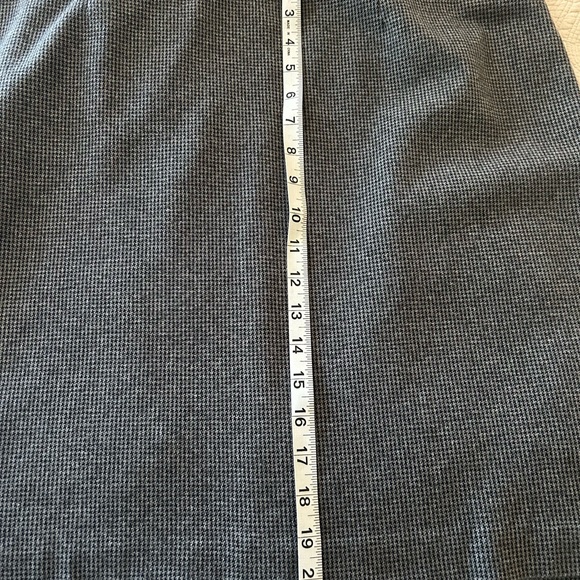 J.Jill Houndstooth Pencil Skirt - Picture 2 of 4